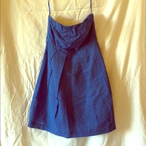 Blue strapless cocktail dress